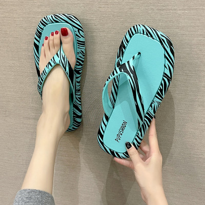 Sieviešu flip flops ar dzīvnieku apdruku