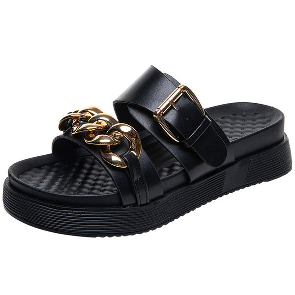 Jauns ikdienas čību modelis uz platformas ar sprādzi un metāla apdari