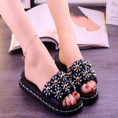 Papuci de dama cu platforma cu bretele din piele ecologica cu carouri metalice