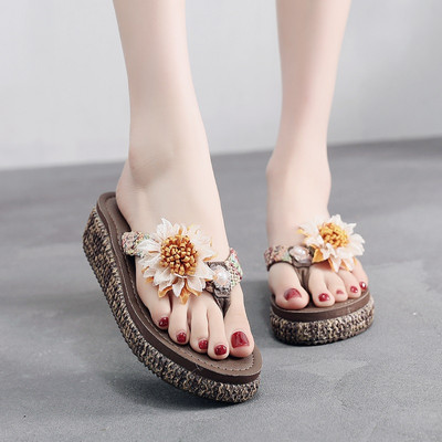 Jauns sieviešu čību modelis ar ērtu krāsainu zoli un 3D apdari