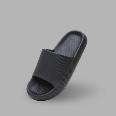 Pludmalei piemērotas sieviešu čības ar plakanu zoli