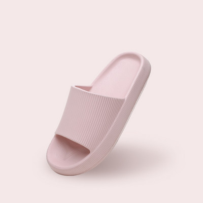 Pludmalei piemērotas sieviešu čības ar plakanu zoli