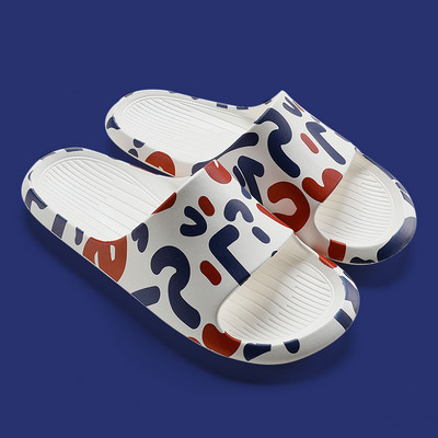 Ikdienas čības ar plakanu zoli un rakstainu rakstu