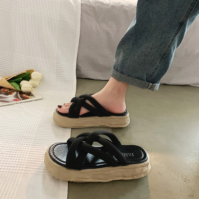 Γυναικείες παντόφλες casual με ιμάντες σταυρού - διάφορα χρώματα