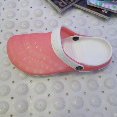 Sieviešu slēgtie kroksi, kas piemēroti pludmalei