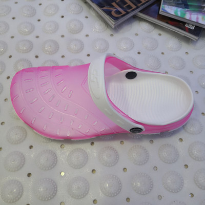 Sieviešu slēgtie kroksi, kas piemēroti pludmalei