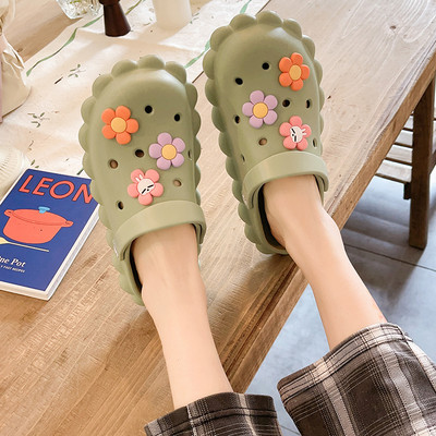 Ikdienas čības ar 3D ziediem