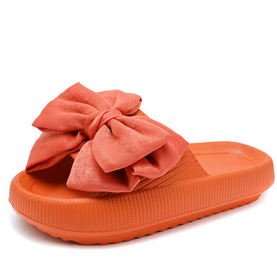 Ikdienas čības ar plakanu zoli - divi modeļi