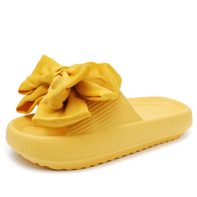 Ikdienas čības ar plakanu zoli - divi modeļi