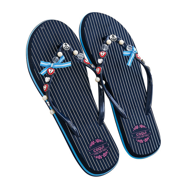 Ikdienas sieviešu čības caur pirkstiem - divi modeļi