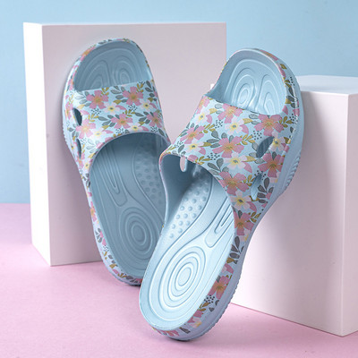 Ikdienas pludmales čības ar aplikācijām sievietēm