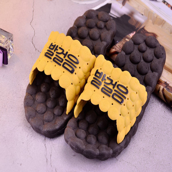 Sieviešu neslīdošas čības ar reljefu zoli