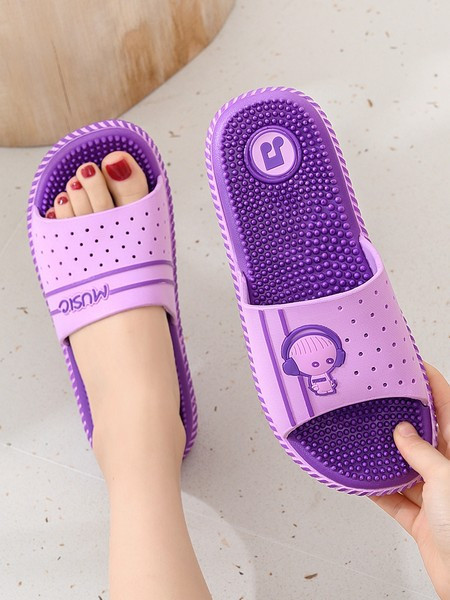 Sieviešu ikdienas pludmales čības ar 3D aplikāciju