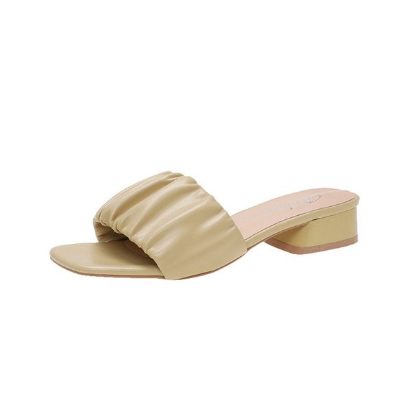 Модерни дамски чехли от еко кожа с ток