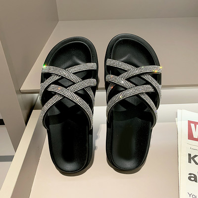 Sieviešu ikdienas čības ar lencēm