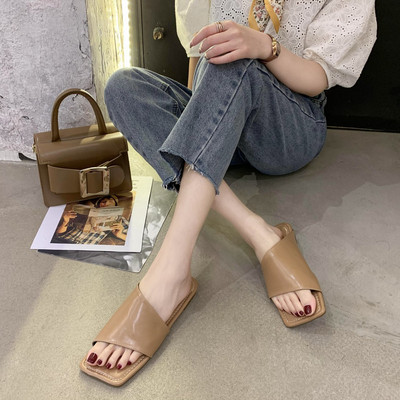 Stilīgas sieviešu čības no eko ādas vienkrāsaina modeļa