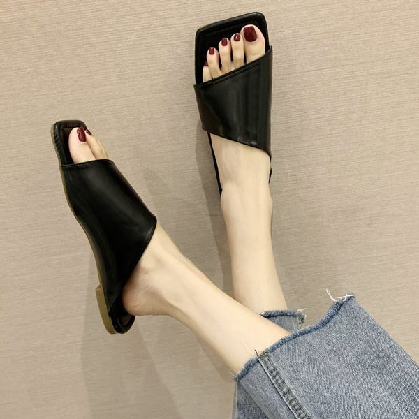 Stilīgas sieviešu čības no eko ādas vienkrāsaina modeļa