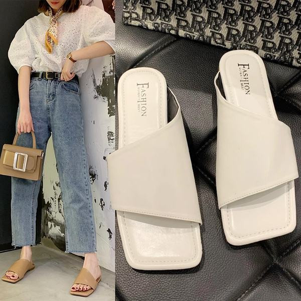 Stilīgas sieviešu čības no eko ādas vienkrāsaina modeļa