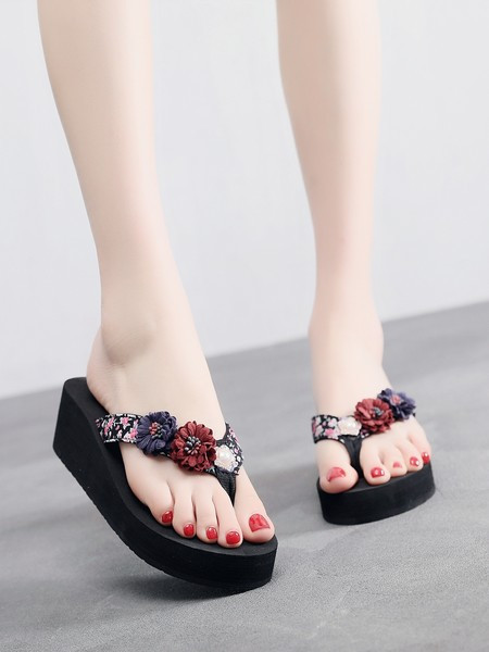 Ikdienas sieviešu čības ar 3D elementu ziediem