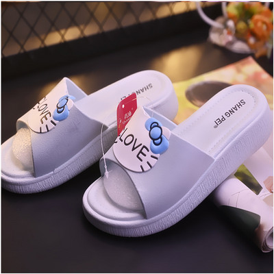 Ikdienas neslīdošās čības - divi modeļi