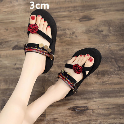 Jauns sieviešu čību modelis ar 3D elementu caur pirkstu