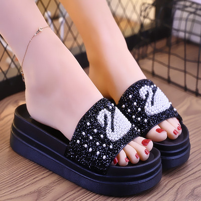 Ženske papuče sa debelim potplatom i perlama - dva modela