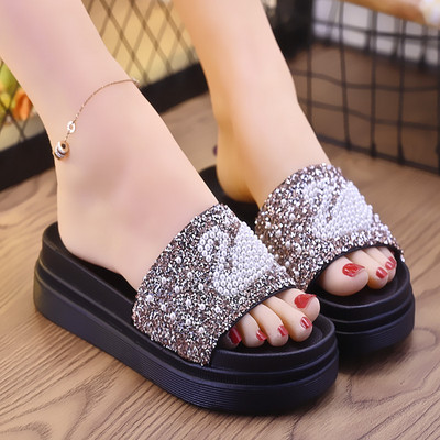 Ženske papuče sa debelim potplatom i perlama - dva modela