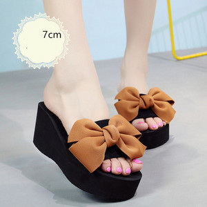 Jauns vasaras sieviešu čību modelis ar lentīti vairākās krāsās