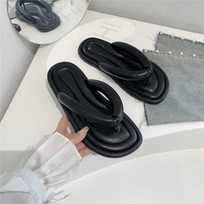 Sieviešu ikdienas čības vienkāršs modelis ar plakanu zoli