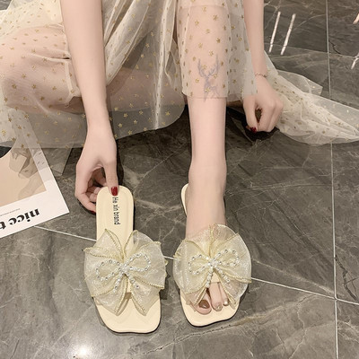 Stilīgas sieviešu čības ar lentīti un akmentiņiem