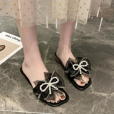 Stilīgas sieviešu čības ar lentīti un akmentiņiem