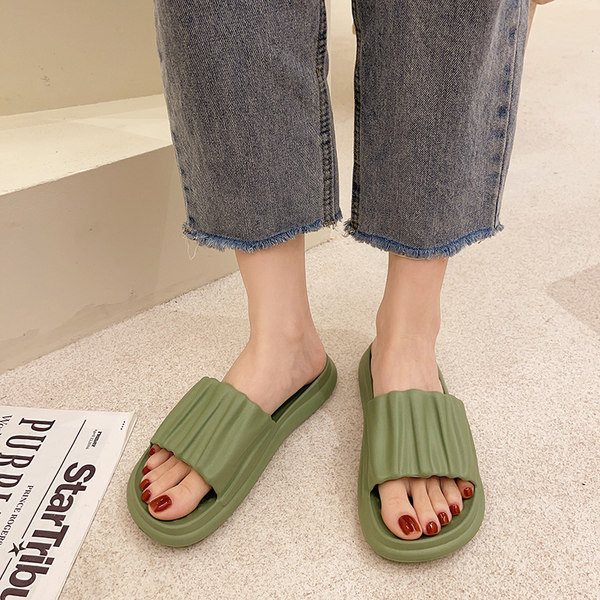 Παντόφλες απλό καουτσούκ απλό μοντέλο για γυναίκες