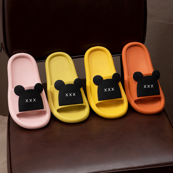 Jauns gumijas čību modelis sievietēm un vīriešiem