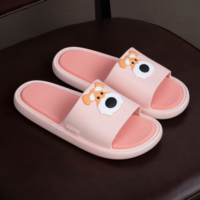 Gumijas čības ar suņu aplikāciju