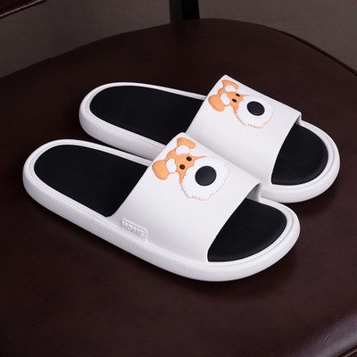 Gumijas čības ar suņu aplikāciju