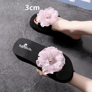 Jauns sieviešu čību modelis ar 3D elementu - vairākās krāsās