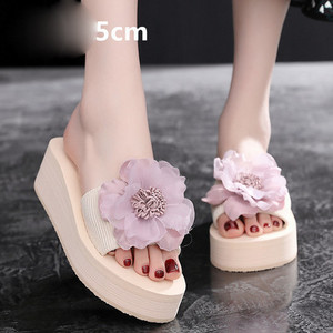 Jauns sieviešu čību modelis ar 3D elementu - vairākās krāsās