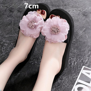 Jauns sieviešu čību modelis ar 3D elementu - vairākās krāsās