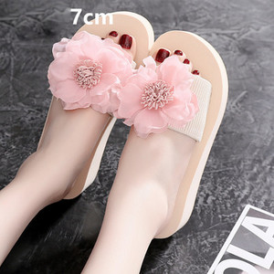 Jauns sieviešu čību modelis ar 3D elementu - vairākās krāsās