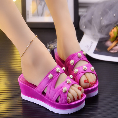 Sieviešu mākslīgās ādas čības ar pērlēm