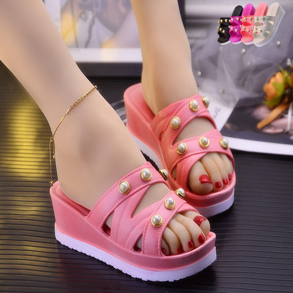 Sieviešu mākslīgās ādas čības ar pērlēm