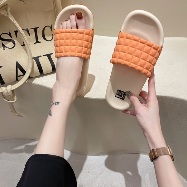 Sieviešu ikdienas stepētas čības, kas piemērotas pludmalei