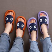 Vasaras gumijas čības ar aplikāciju - unisex modelis