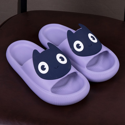 Vasaras gumijas čības ar aplikāciju - unisex modelis