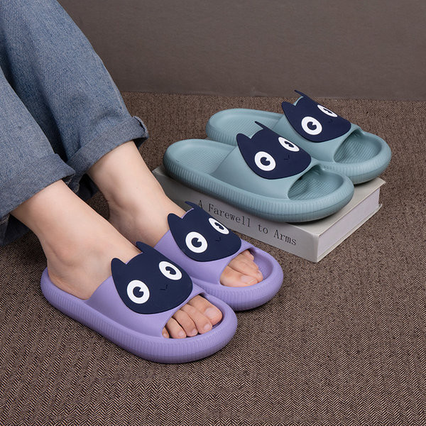 Vasaras gumijas čības ar aplikāciju - unisex modelis