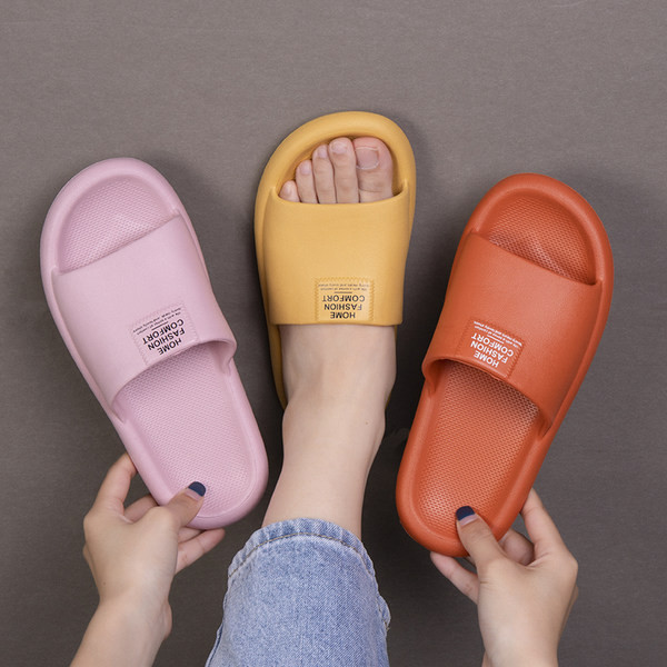 Gumijas vasaras čības ar uzrakstiem - unisex modelis