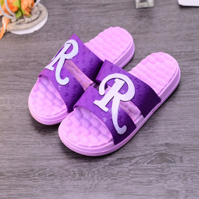 Ikdienas čības ar plakanu zoli - divi modeļi