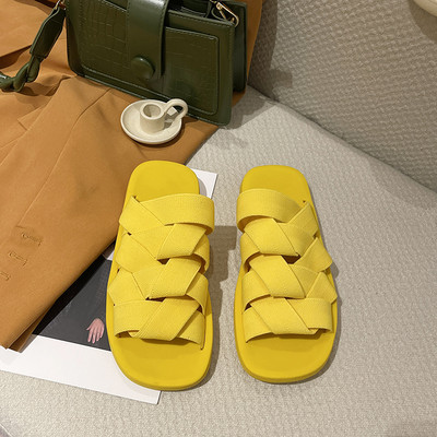 Pašreizējais sieviešu čību vienkrāsains modelis