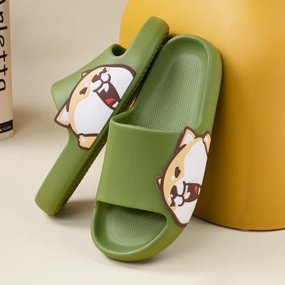 Modernas gumijas čības ar krāsu aplikāciju