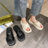 Ikdienas sieviešu čības uz augstas plakanas zoles